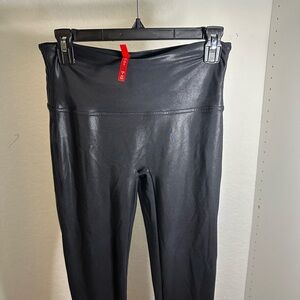 SPANX Shiny Black Faux Leather Leggings Sz L